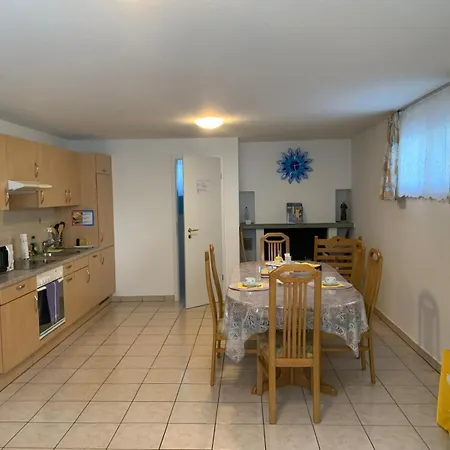 Apartman Chris Cadenazzo